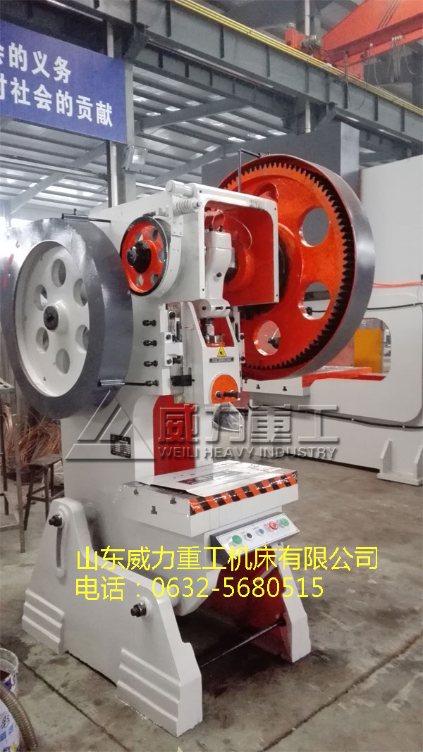 JC23-40T可倾冲床车间图 JC23-40T可倾冲床车间图